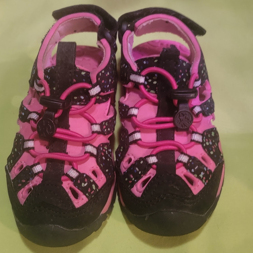 Pink & black sandals Toddler sz6. Northside Great shape!